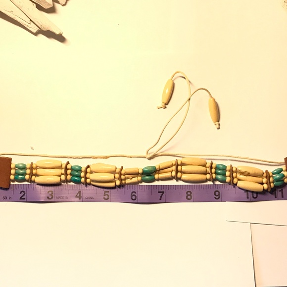 Beautiful Wooden and Leather Choker Necklace - Picture 6 of 6